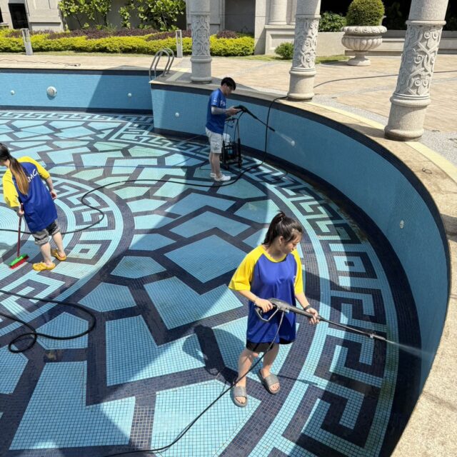 泳池保養泳池清潔案例-1