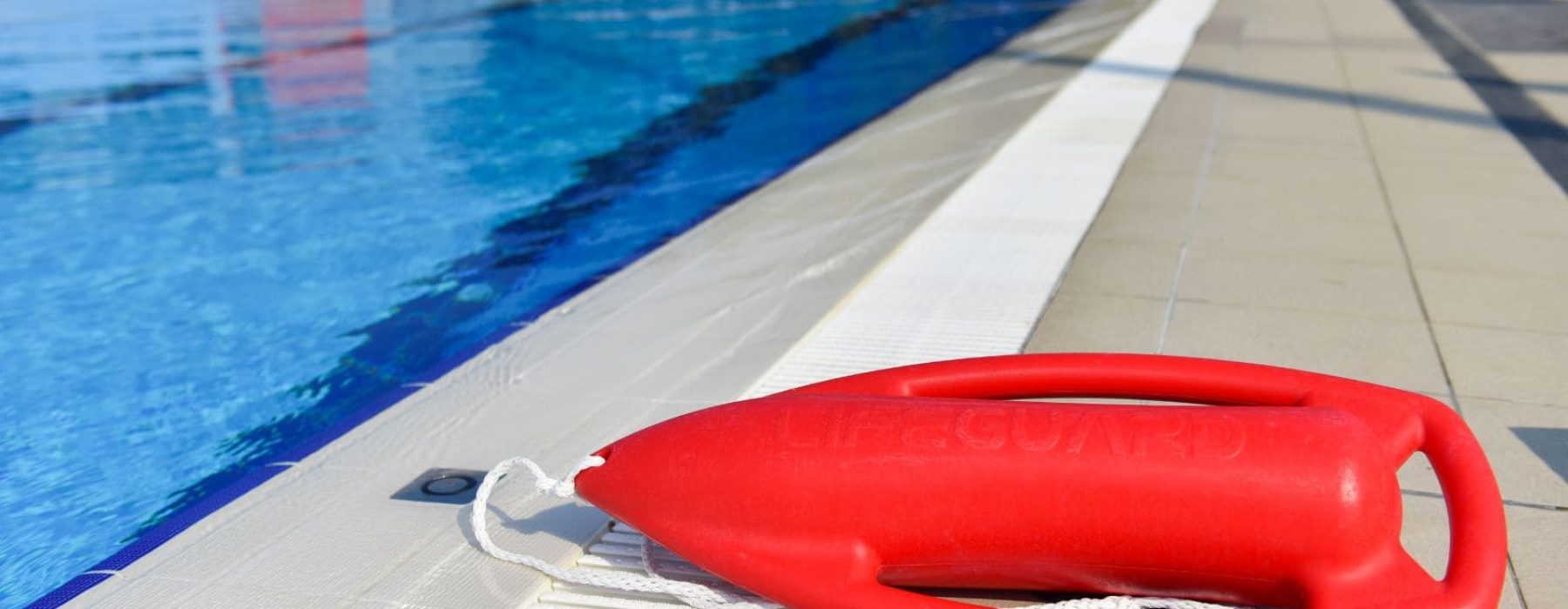 life-guard-dispatch-如何挑選救生員派遣廠商？避免這些常見問題，確保泳池安全無虞-1